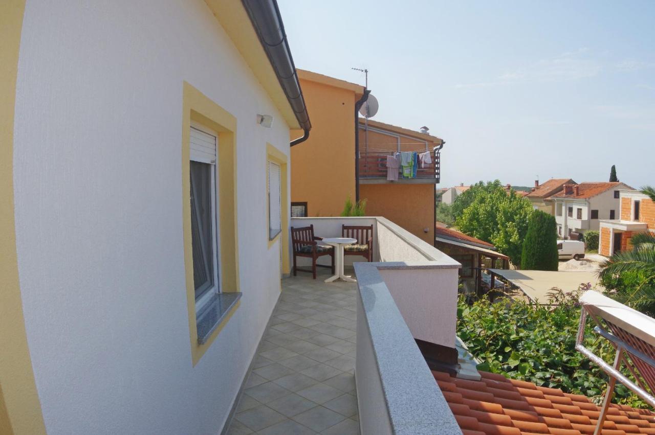 Apartment Mia Vinkuran Bagian luar foto
